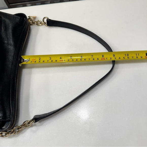 Tommy Hilfiger Black LEATHER Shoulder Bag W/ Gold Hardware Excellent Condition - Picture 9 of 13